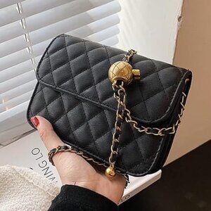 Elegant Small Black Quilted Chain Bag. 104
